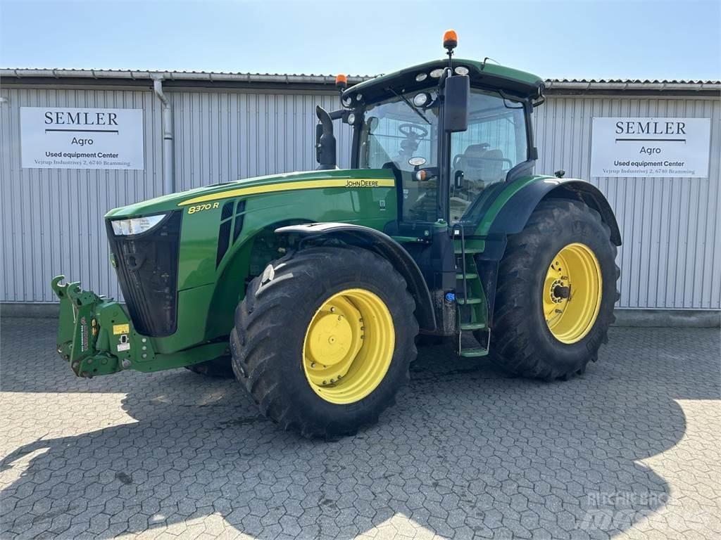 John Deere 8370R Trattori