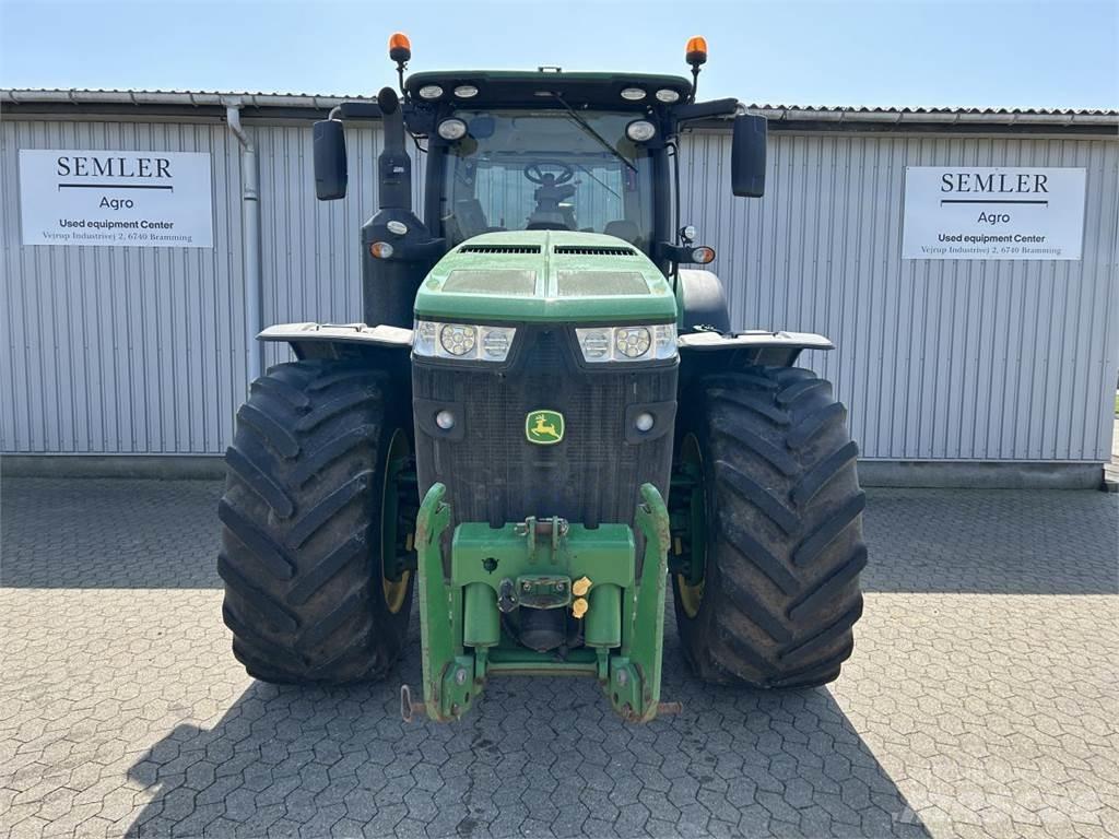 John Deere 8370R Trattori