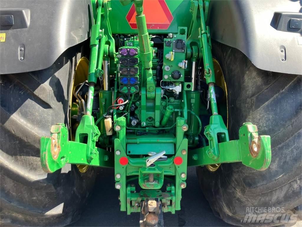 John Deere 8400R Trattori