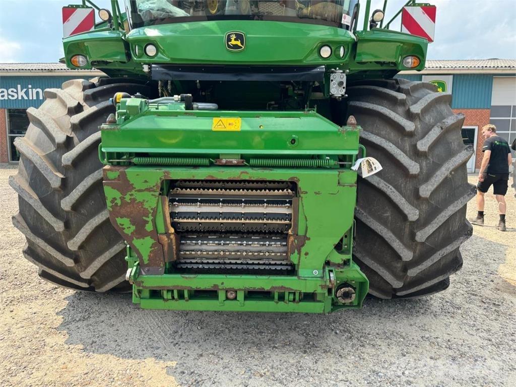 John Deere 8700 Falciatrinciatrici