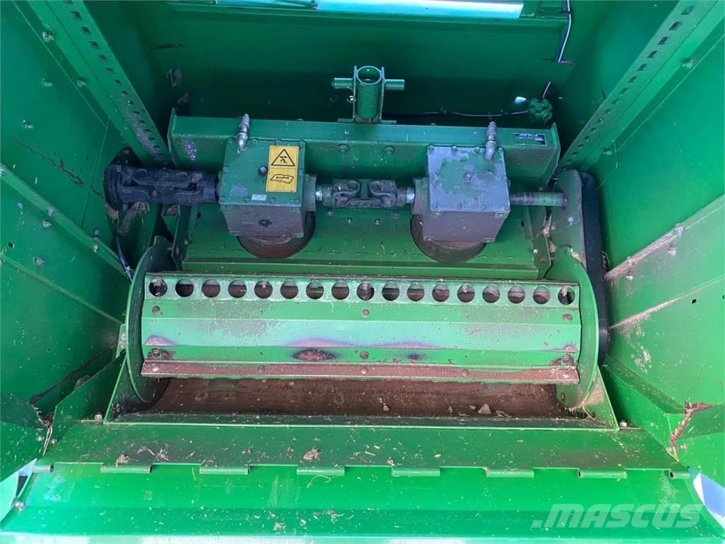 John Deere C670 Mietitrebbiatrici