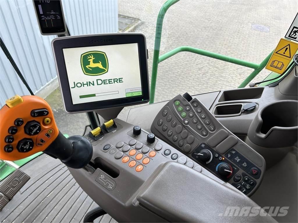 John Deere S690 Mietitrebbiatrici