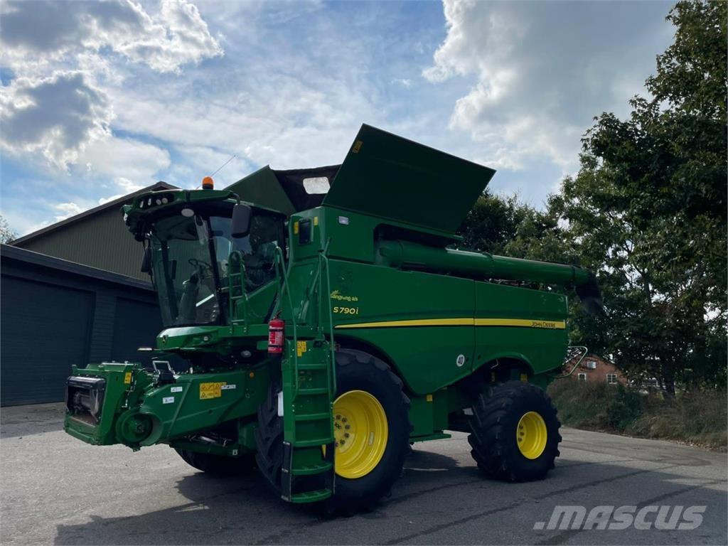 John Deere S790 Mietitrebbiatrici