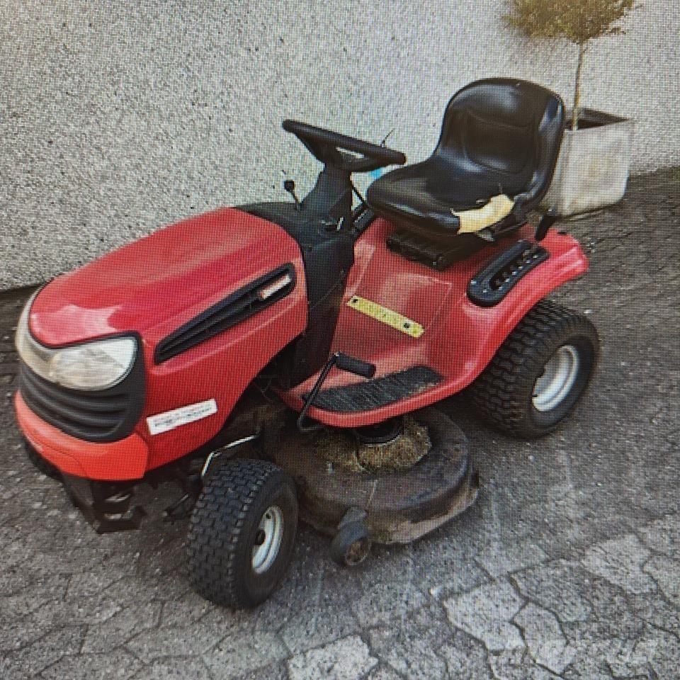 Jonsered LT2216 Trattori compatti