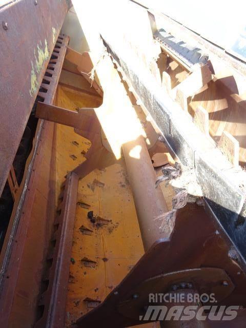 Keenan MF 380 Rimorchi per insilato