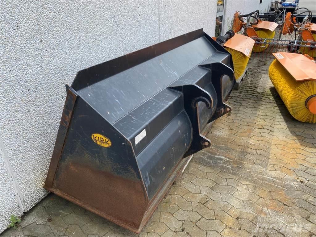 Kirk KS2400 Benne