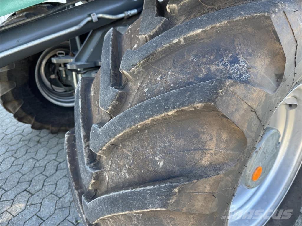 Kramer KL 55.8T Pale gommate