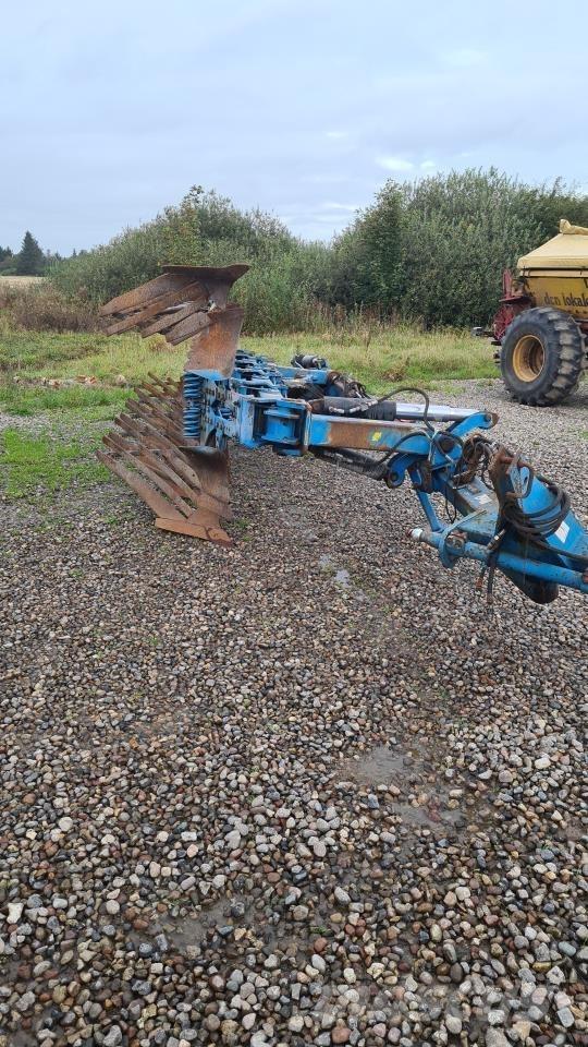 Lemken 6 F Aratri reversibili