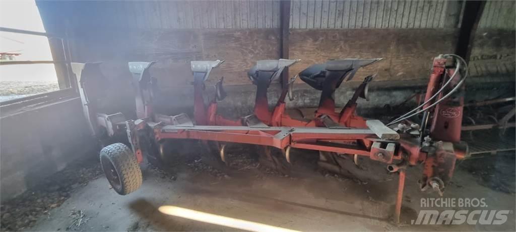 Naud 5 FURET Aratri reversibili