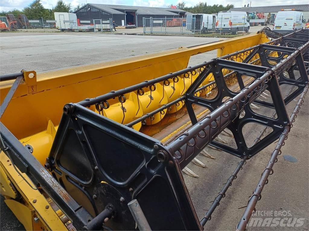 New Holland 30 X Testate per mietitrebbie