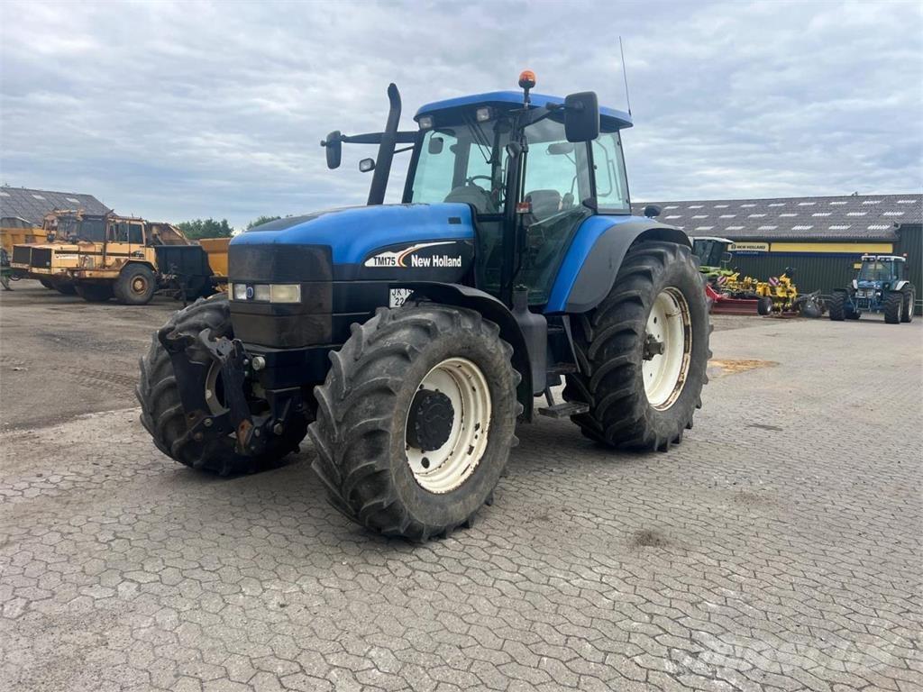New Holland TM 175 Trattori