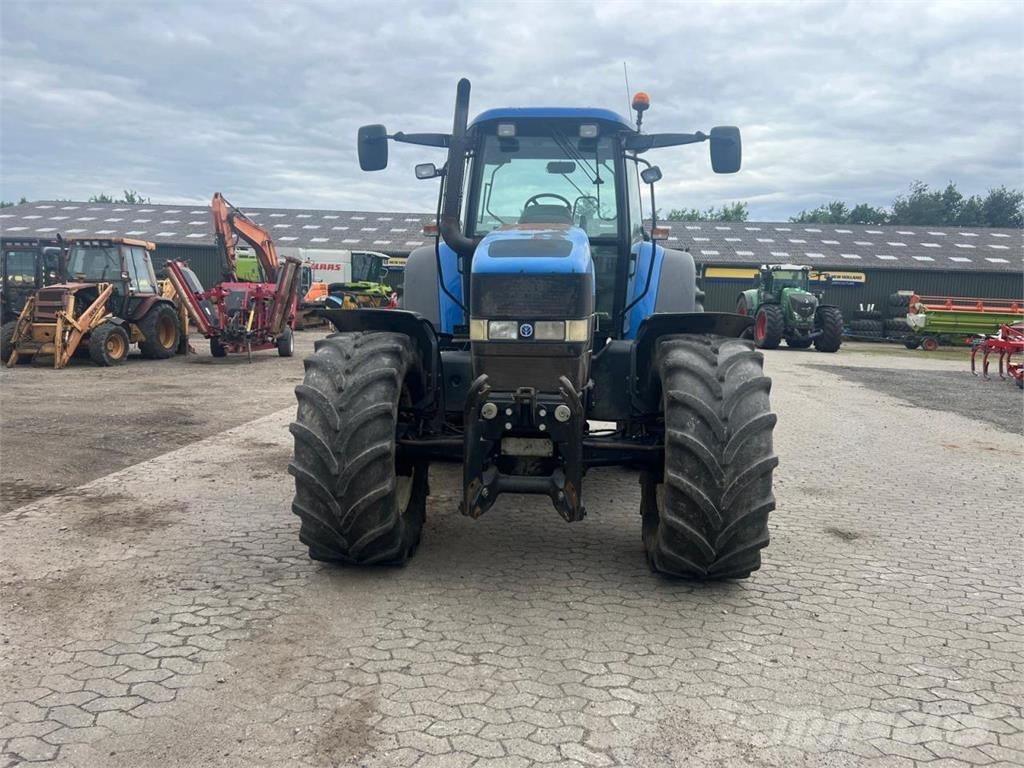 New Holland TM 175 Trattori