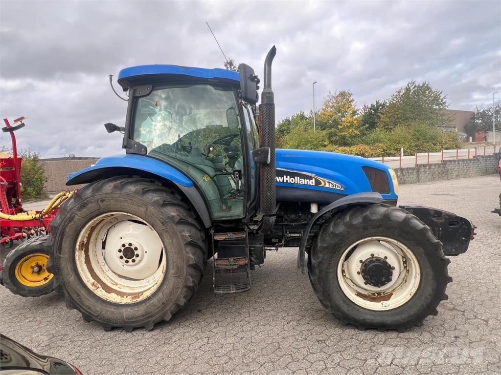 New Holland TS115A Trattori