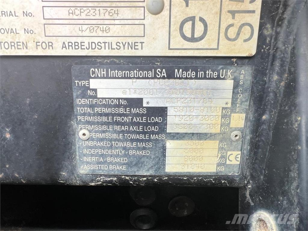 New Holland TS115A Trattori