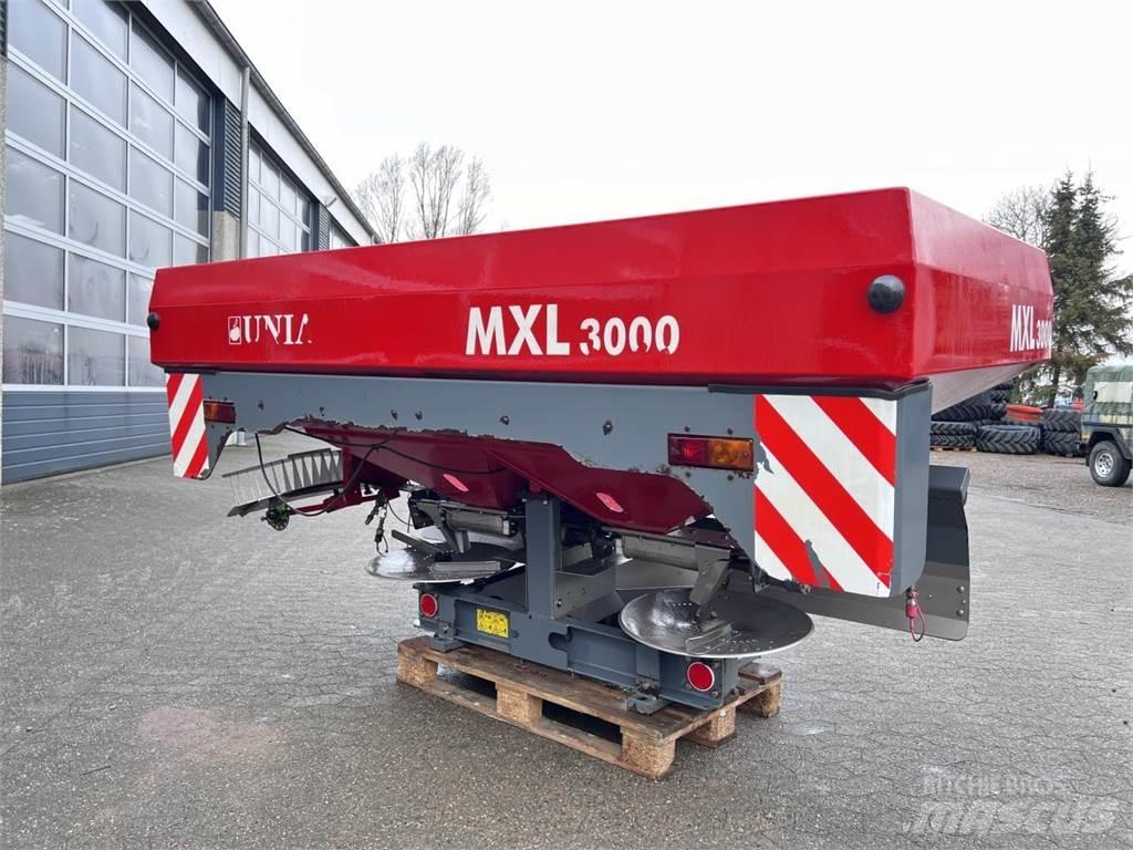 Unia MXL3000 Irroratrici di fertilizzante