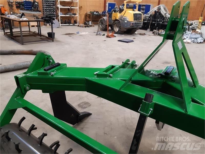  - - -  grubber Aratri di perforazione