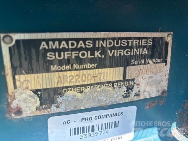 Amadas AR2200 Mietitrebbiatrici