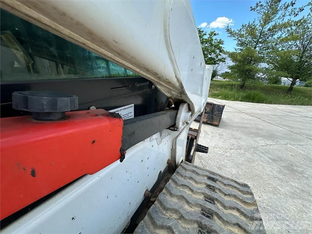 Bobcat T740 Mini pale