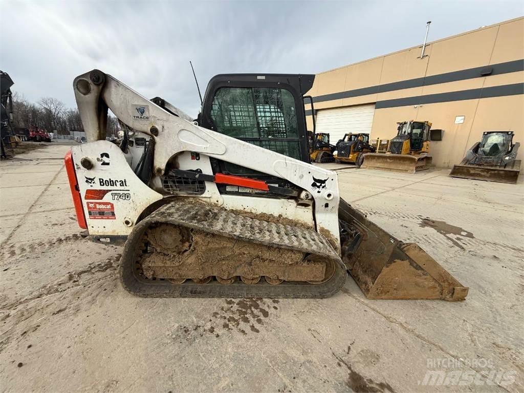Bobcat T740 Mini pale