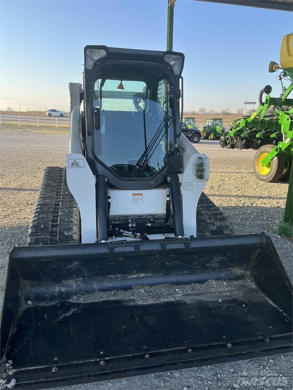 Bobcat T740 Mini pale