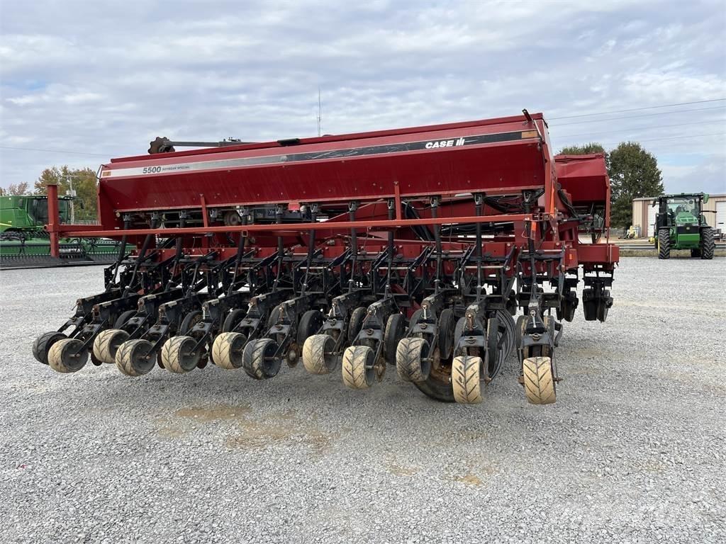 Case IH 5500 Perforatrici