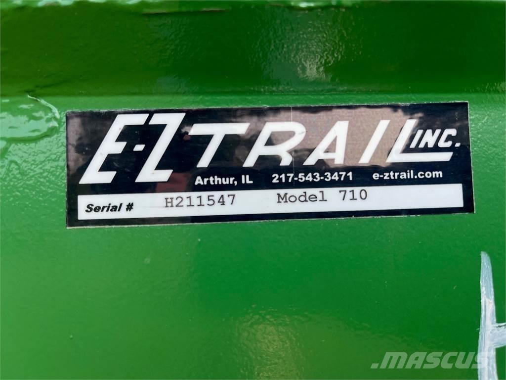 E-Z Trail 710 Carri per la granella