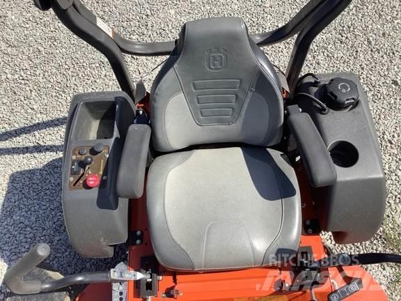 Husqvarna M-ZT Tosaerba zero turn