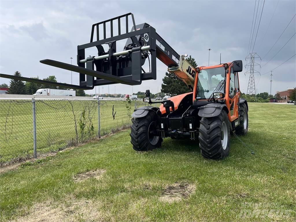 JLG AG823 Sollevatori telescopici