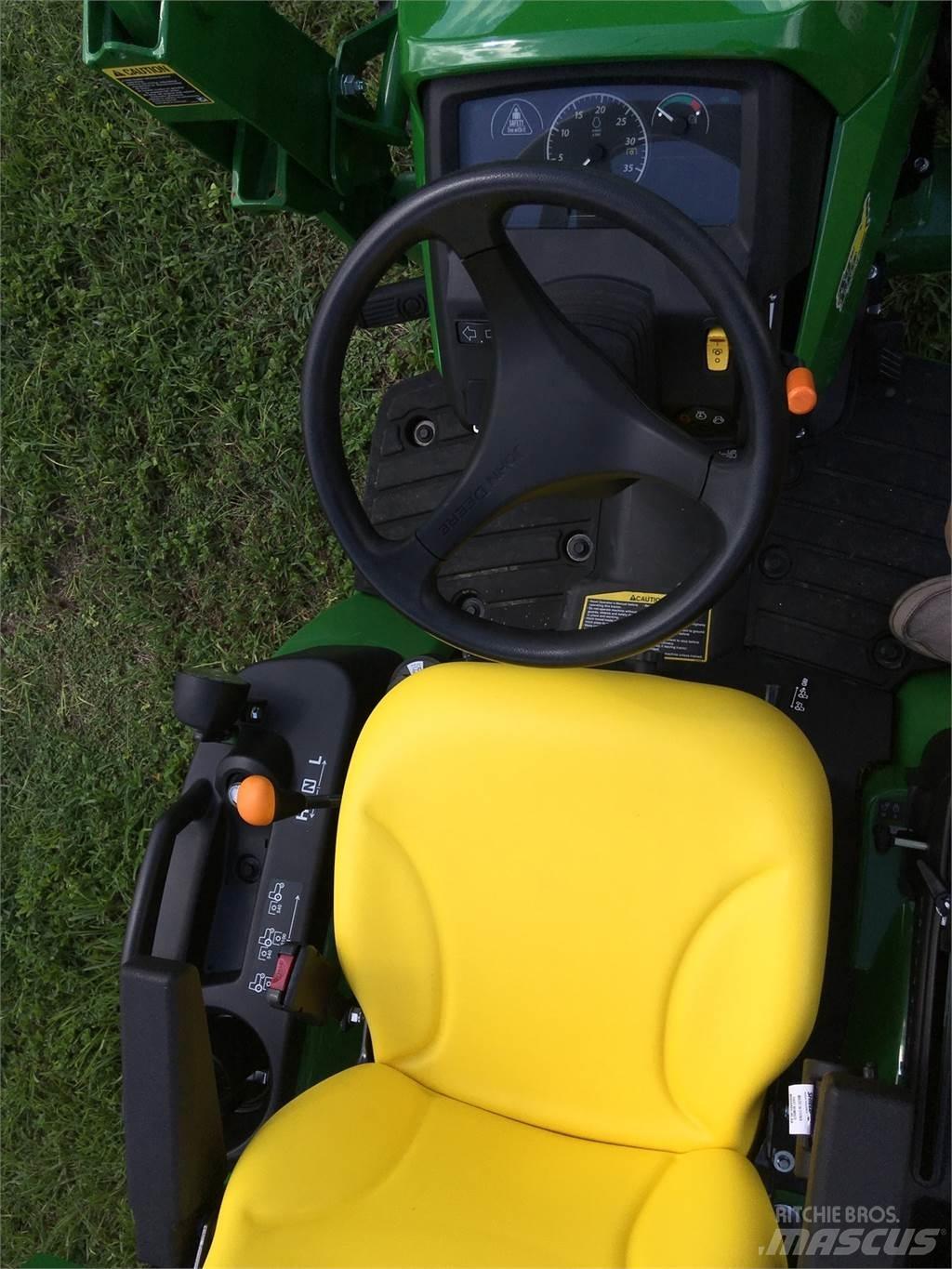 John Deere 1025R Trattori compatti