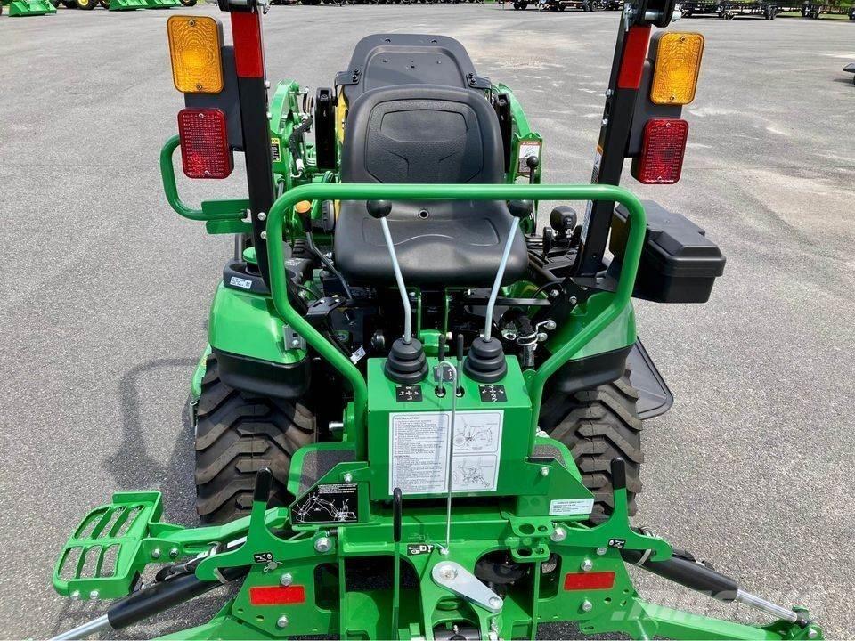 John Deere 1025R Trattori compatti