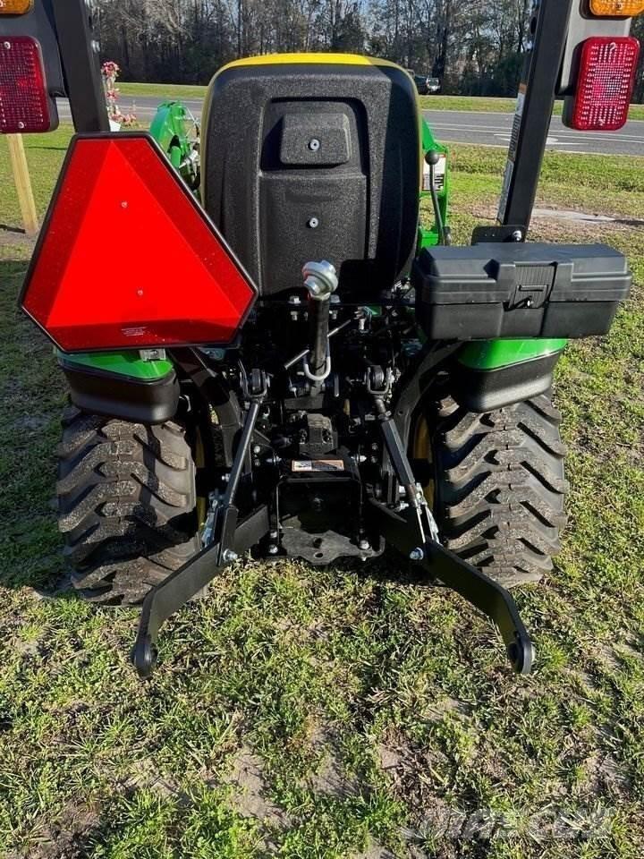 John Deere 1025R Trattori compatti