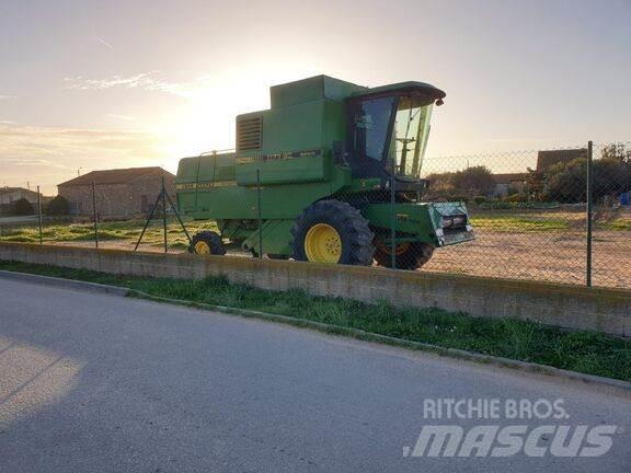 John Deere 1177 Mietitrebbiatrici