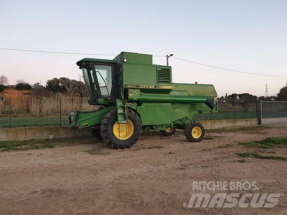 John Deere 1177 Mietitrebbiatrici