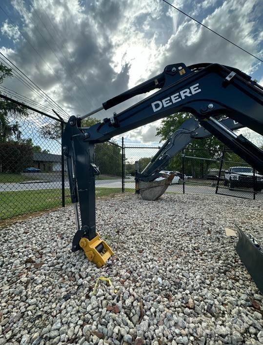 John Deere 17 P Miniescavatori