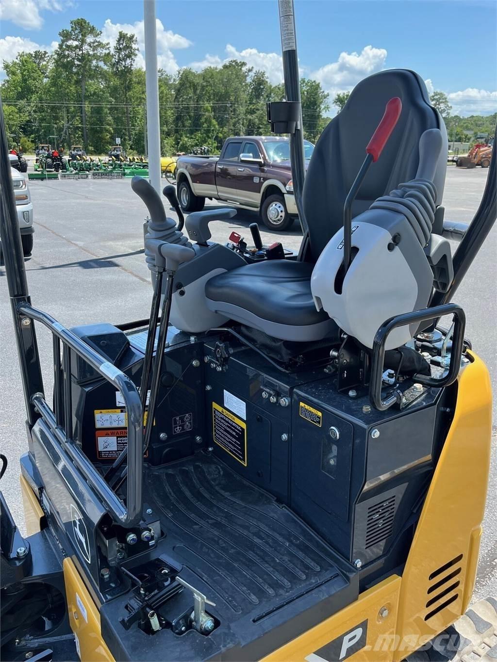 John Deere 17 P Miniescavatori