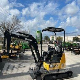John Deere 17 P Miniescavatori