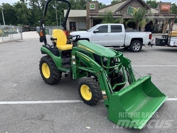 John Deere 2025R Trattori compatti
