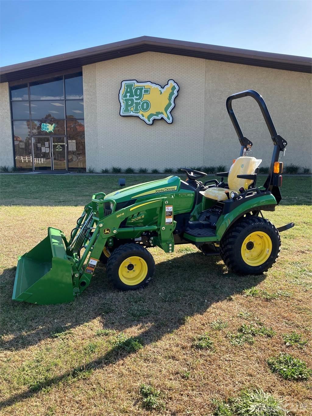 John Deere 2025R Trattori compatti