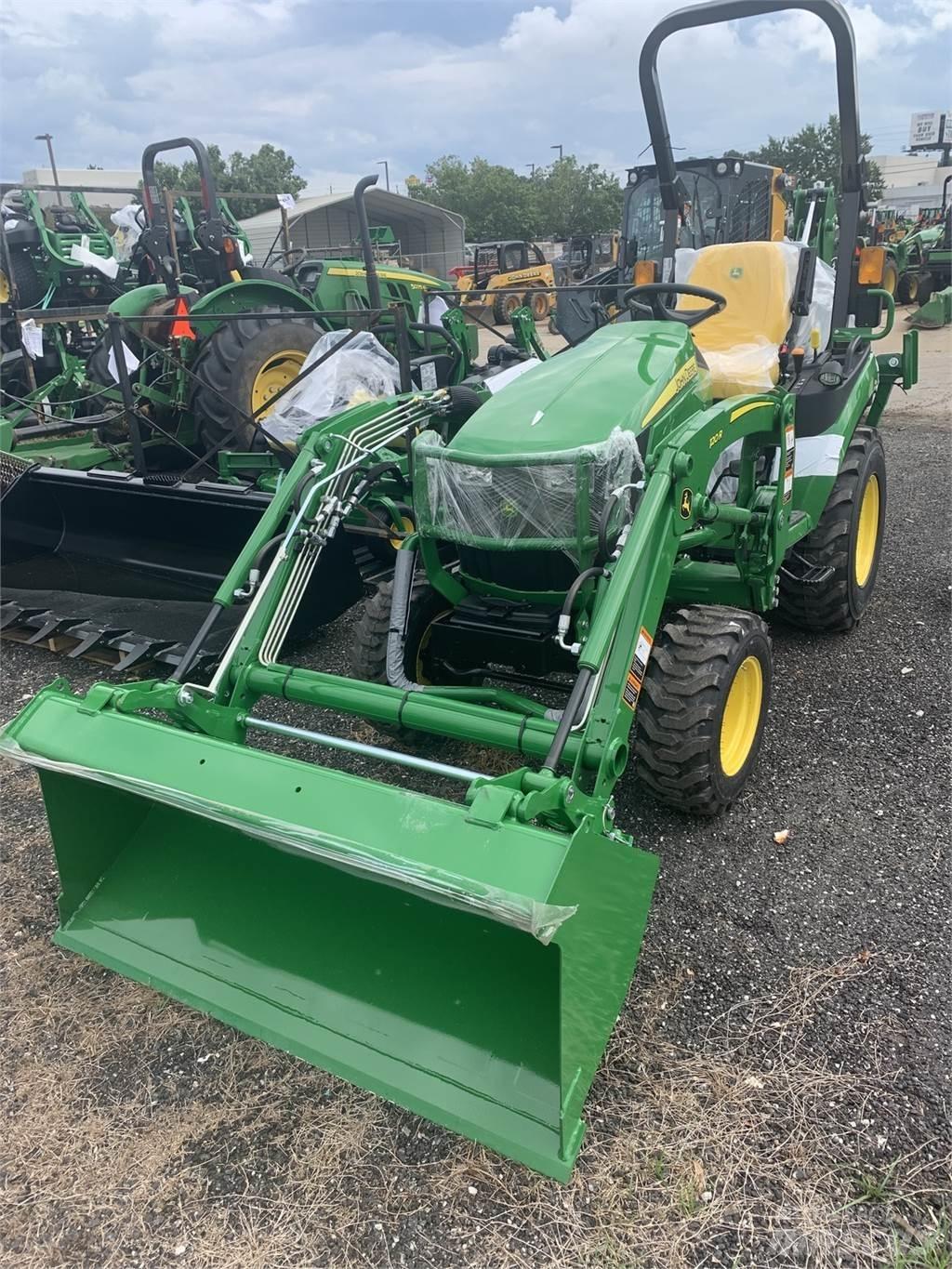 John Deere 2025R Trattori compatti