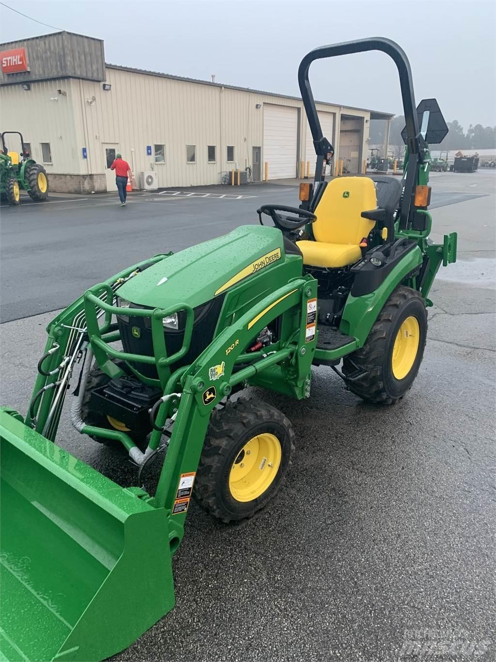 John Deere 2025R Trattori compatti