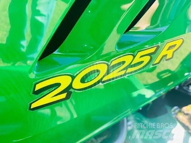 John Deere 2025R Trattori compatti