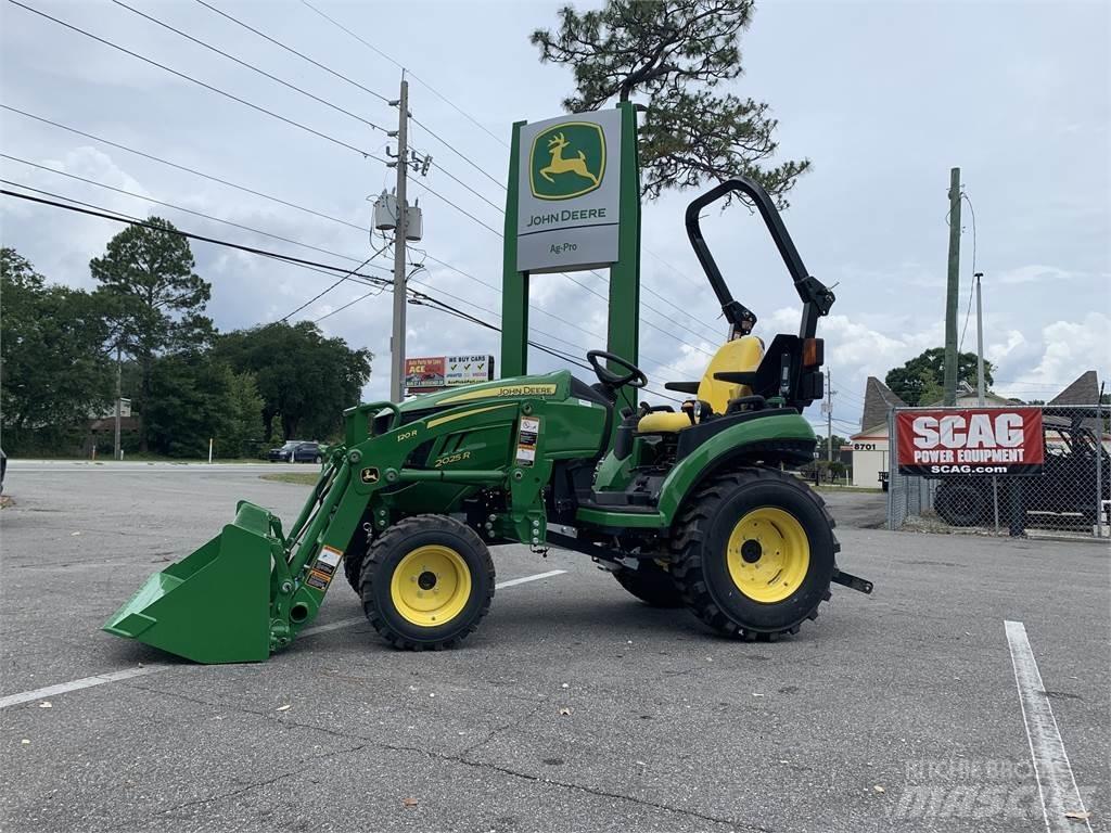John Deere 2025R Trattori compatti