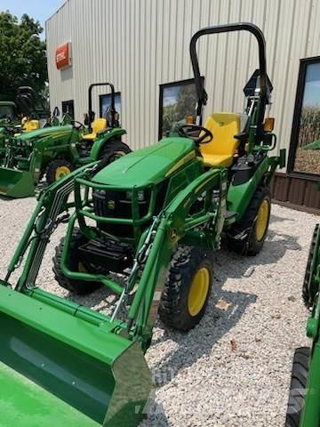 John Deere 2025R Trattori compatti