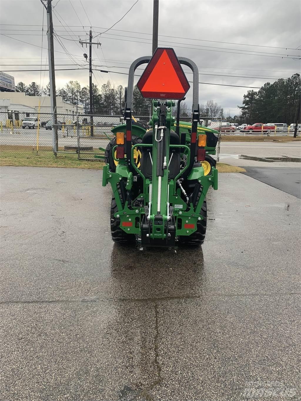 John Deere 2025R Trattori compatti
