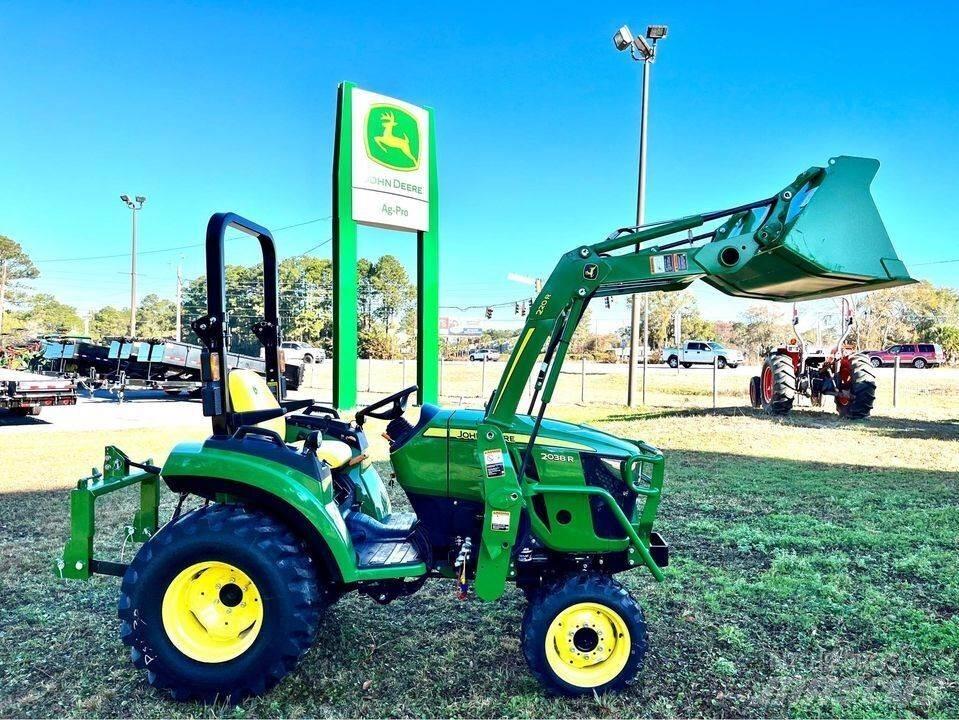John Deere 2038R Trattori compatti