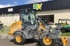 John Deere 244L Mini pale