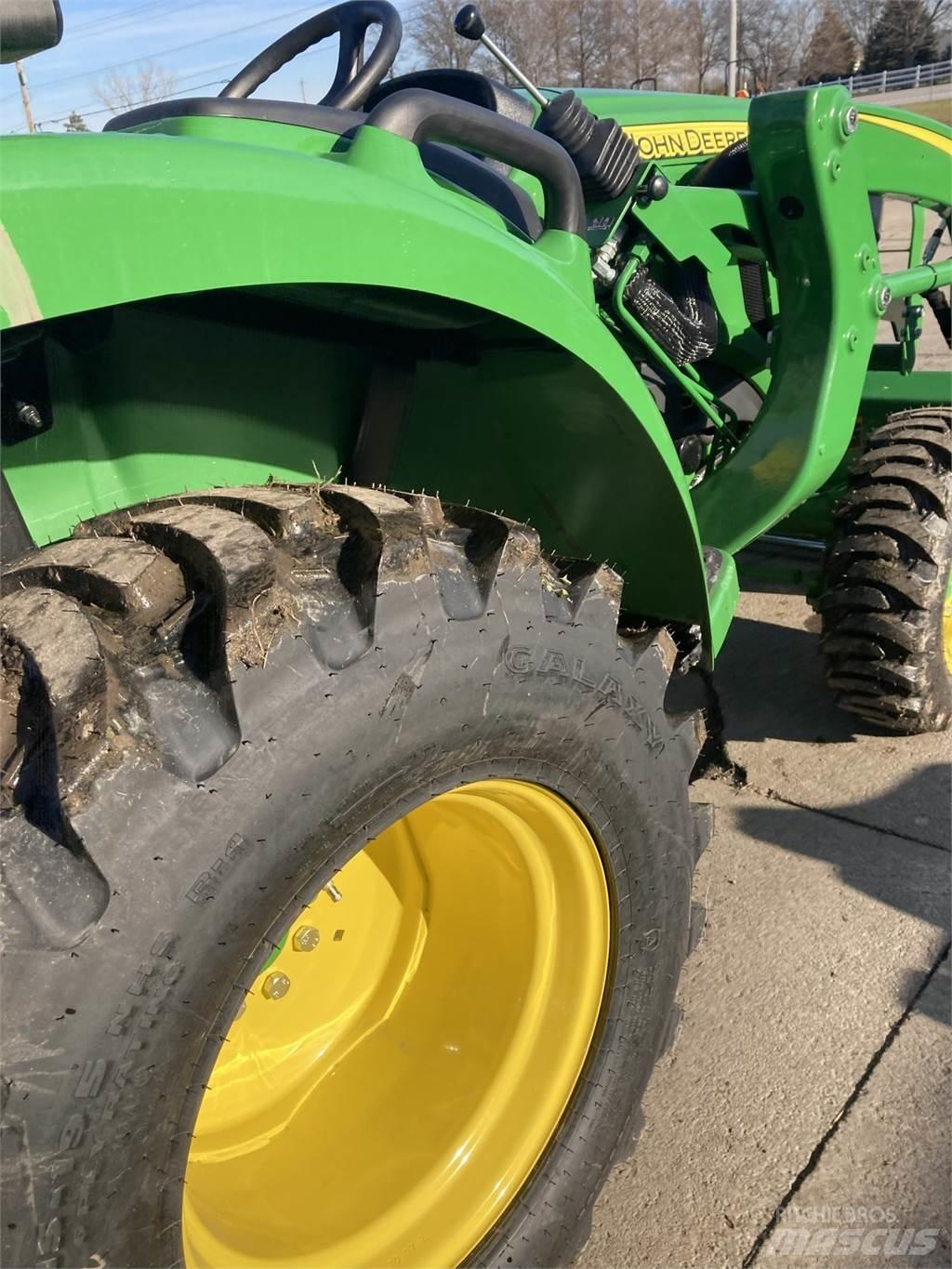 John Deere 3025D Trattori compatti