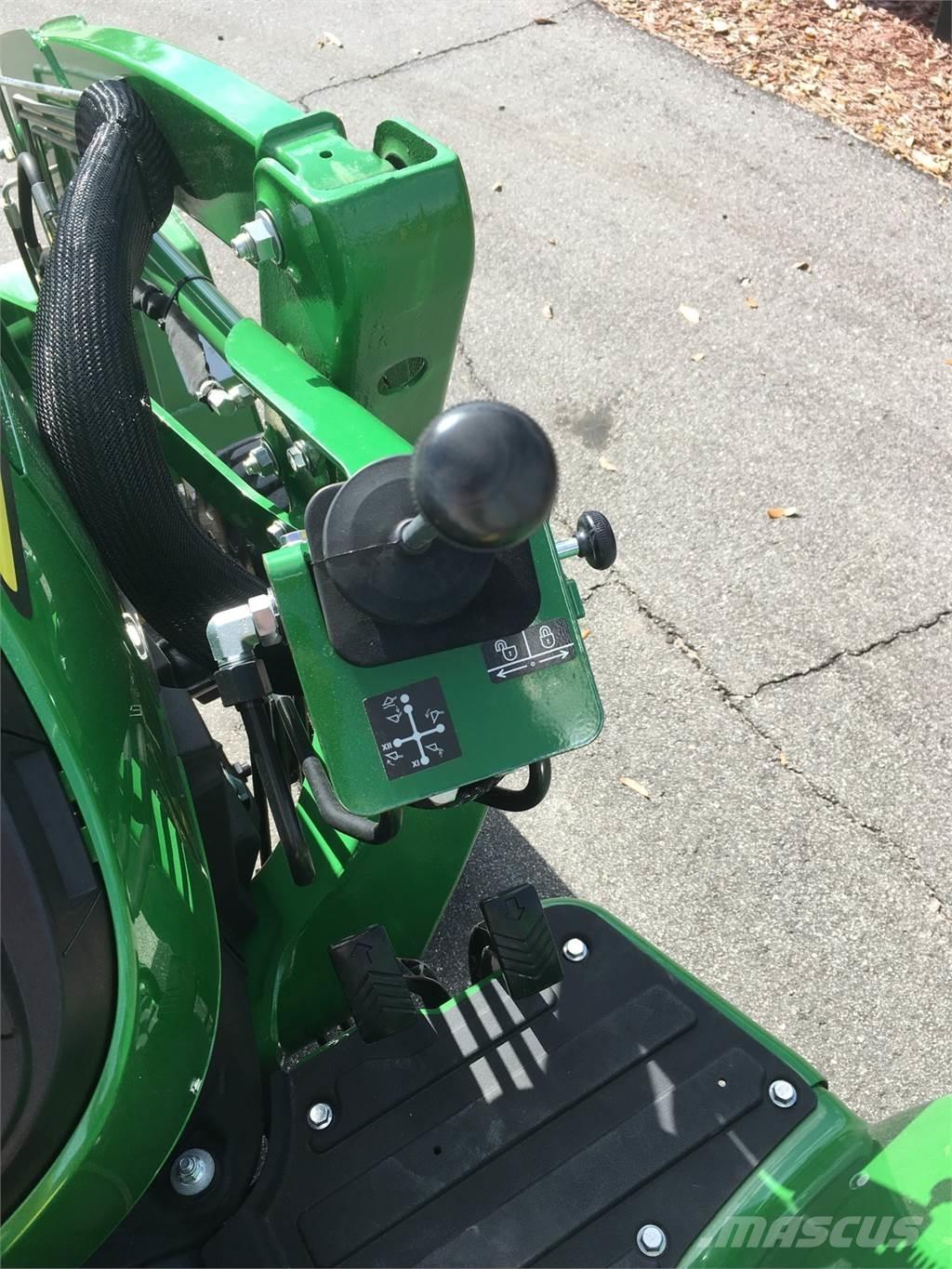 John Deere 3025E Trattori compatti