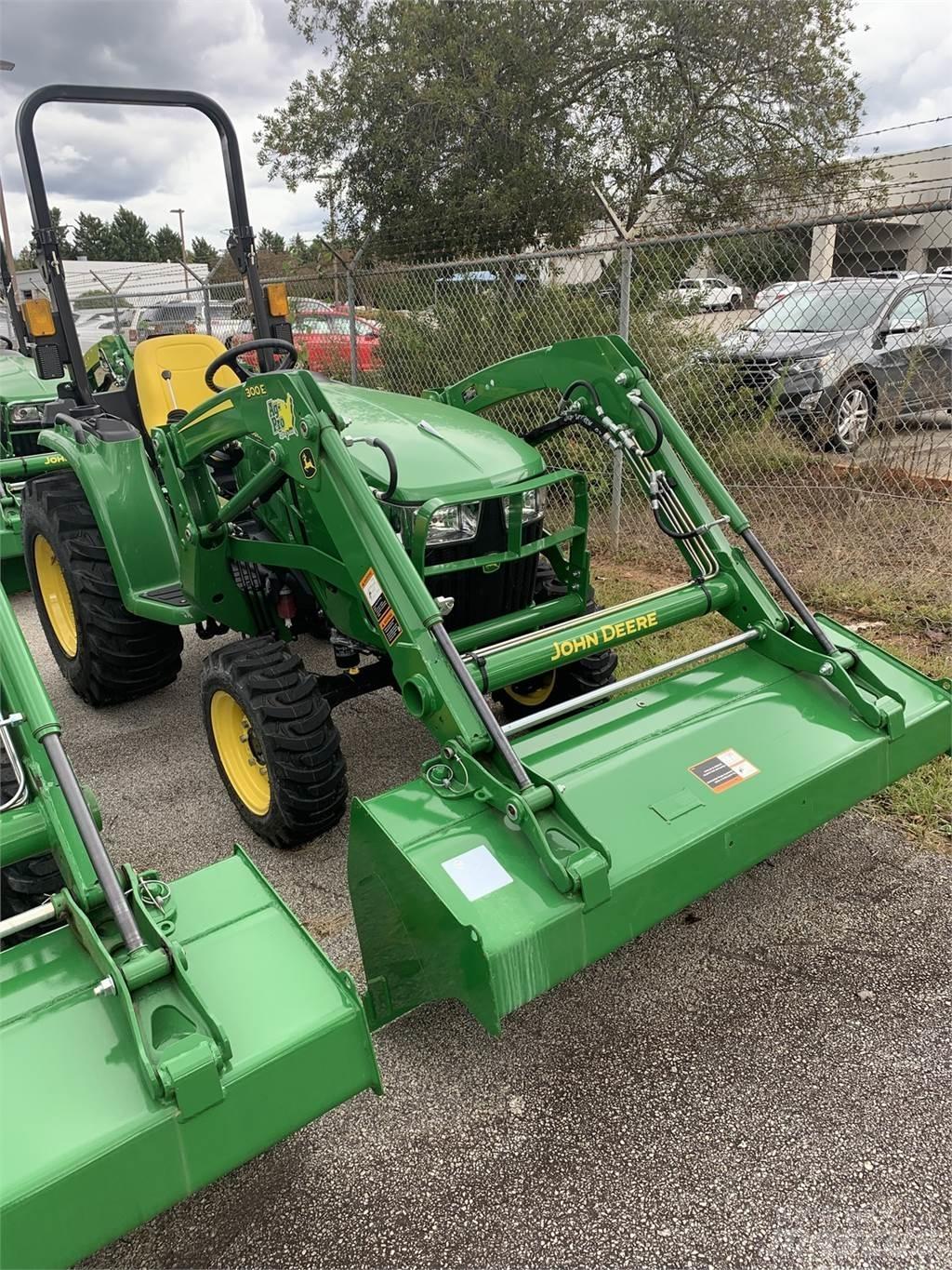 John Deere 3032E Trattori compatti