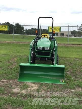 John Deere 3038E Trattori compatti